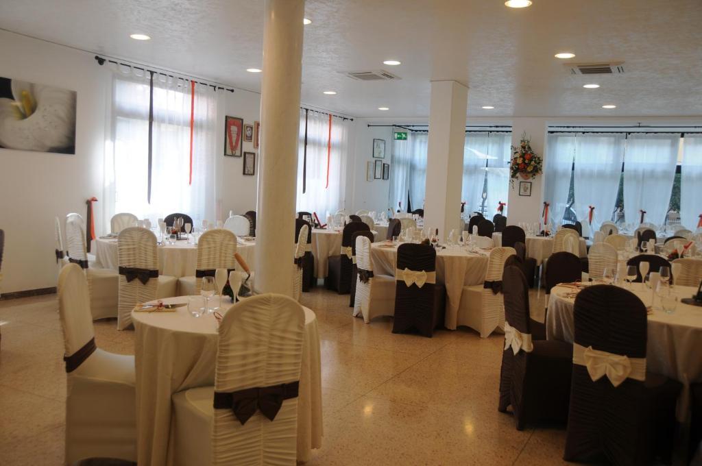 ואראצה Hotel Villa Camilla מראה חיצוני תמונה