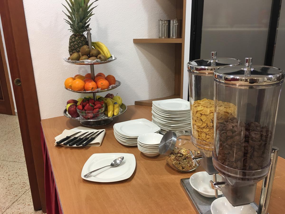 ואראצה Hotel Villa Camilla מראה חיצוני תמונה