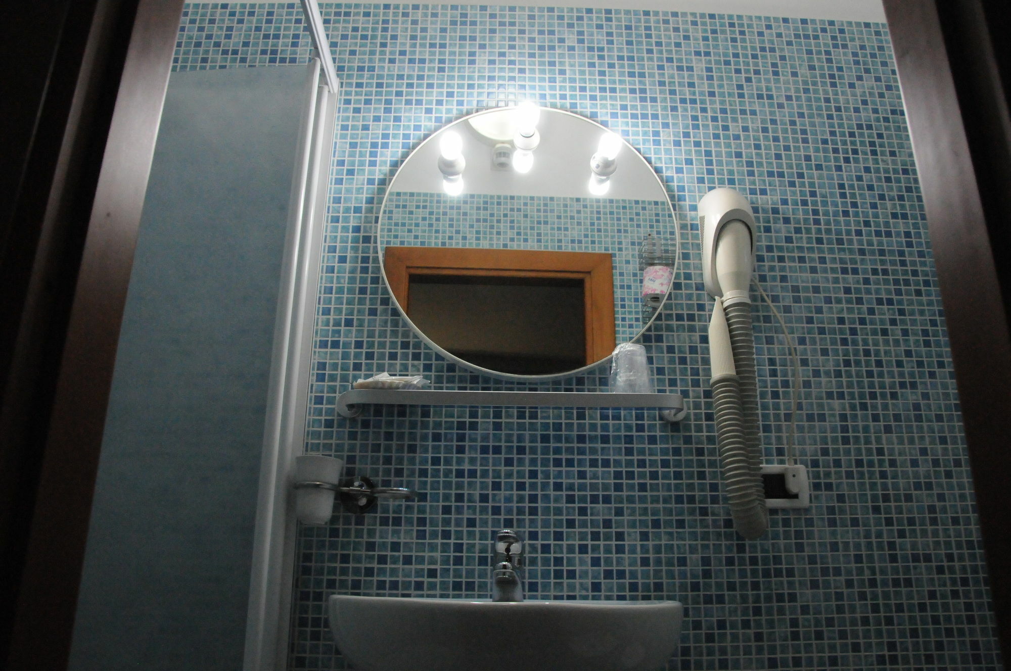 ואראצה Hotel Villa Camilla מראה חיצוני תמונה